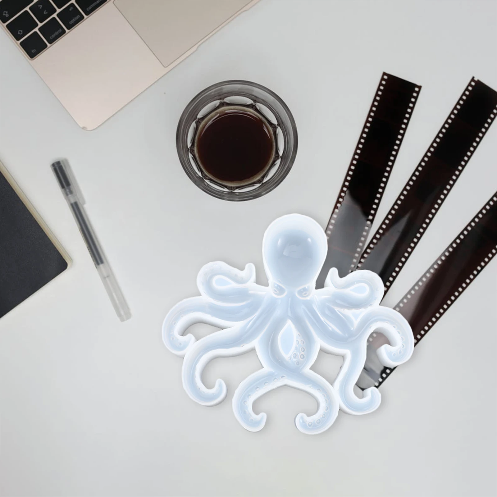 Making Octopus Mold Silicone Tool White Silica Gel Animal Molds for Epoxy Resin