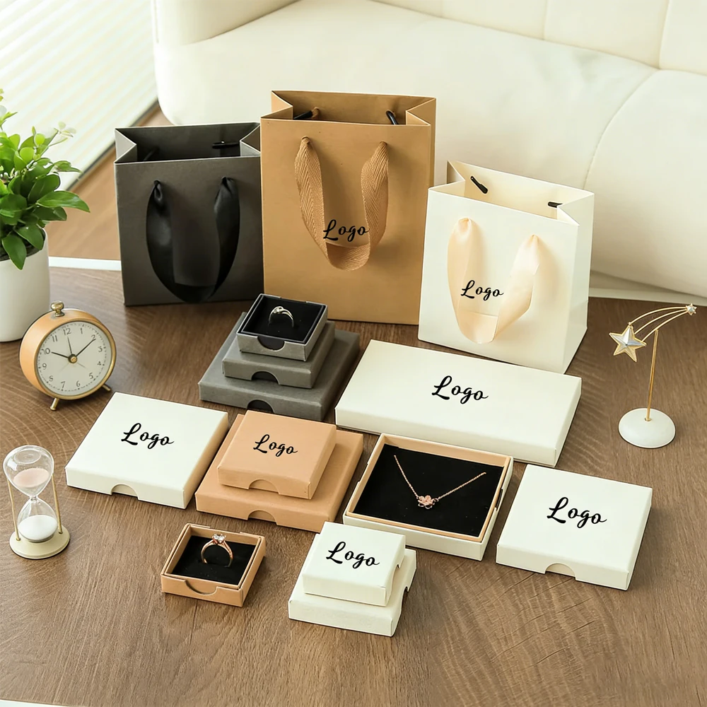 

100pcs Personailzed Logo Jewelry Gift Box Beige 9x9x1.6cm Storage Necklace Ring Earrings Exquisite Wedding Organizer Package Box