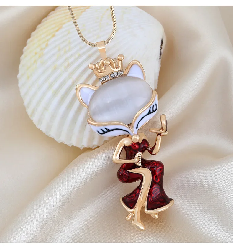 

A cute red dress chain, a fashionable pendant sweater chain necklace, and a little fox girl necklace