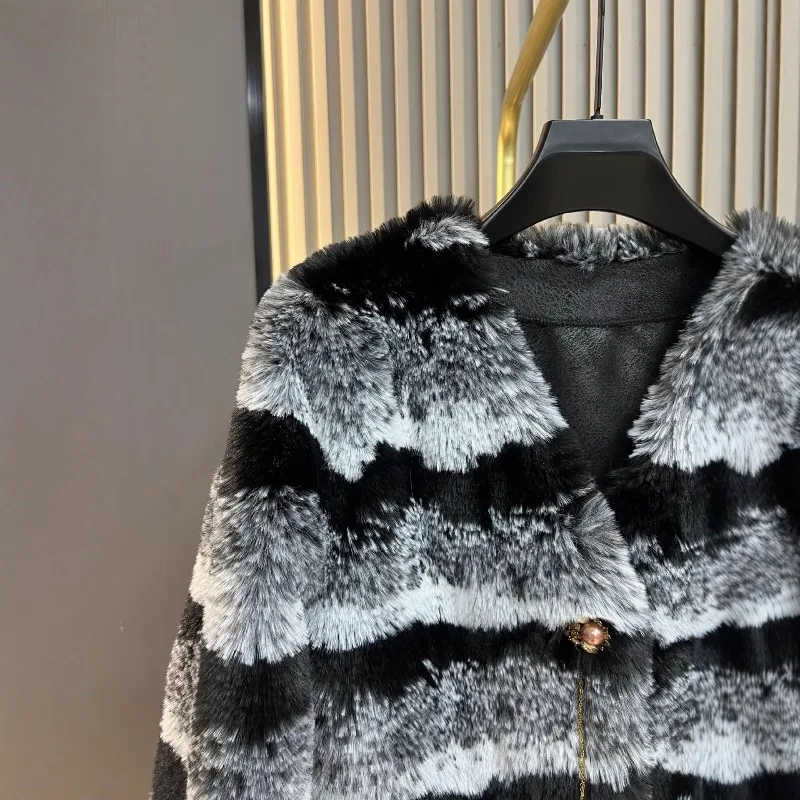 2025 Autumn Winter New Faux Fur Coat For Women's Black And White Striped Short Thickened Warm Long-sleeves Woolen Jacket Outwear