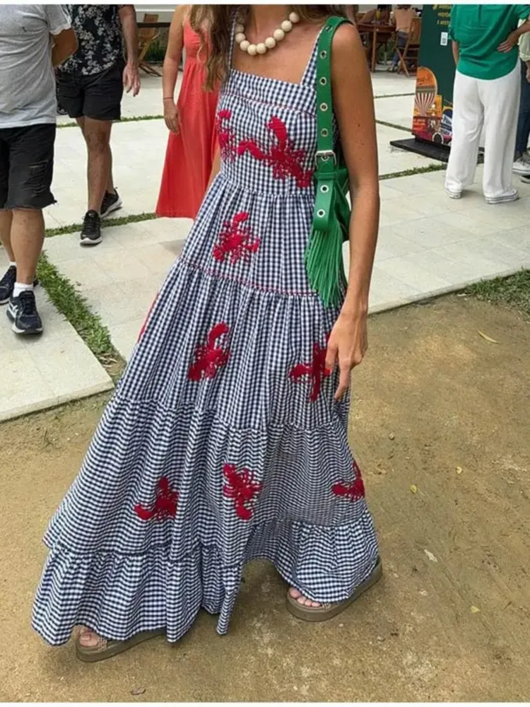 

2025 Women's Embroidered Sleeveless Dress Casual Printed Mid-Length Dresses Stylish Summer Beach Vacation Vestidos Para Mujer