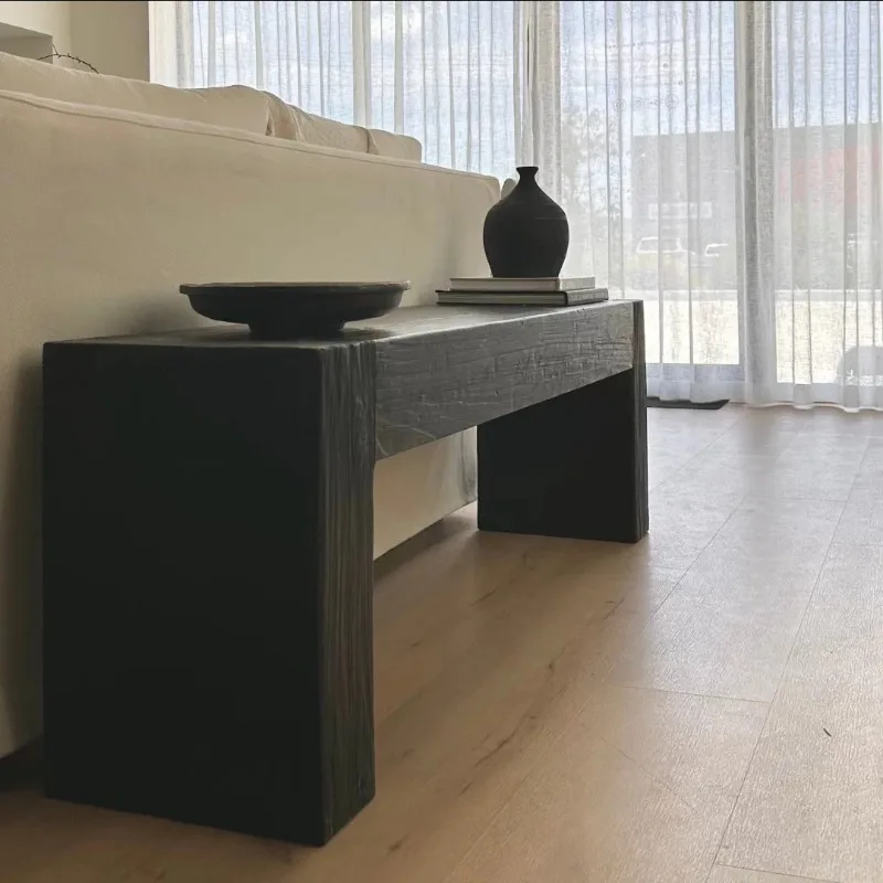 A few entryways on the back of the sofa, simple modern living room, entryway cabinet, entryway table