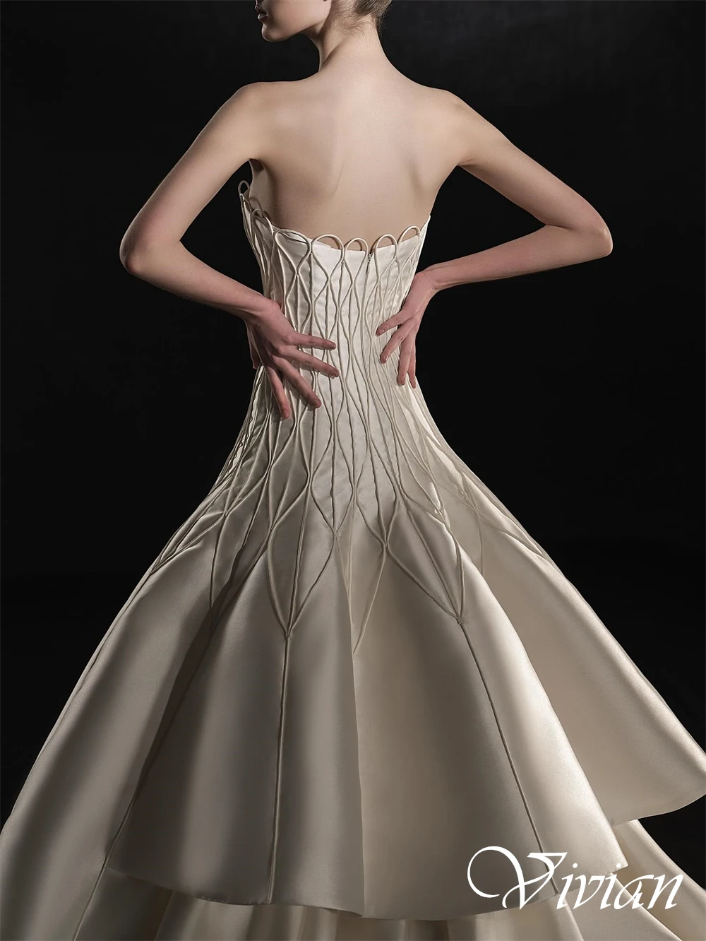 Aangepaste strapless mouwloze formele bruidsjurken A-lijn kapel trein luxe trouwjurk ruches delicate vestido de novia