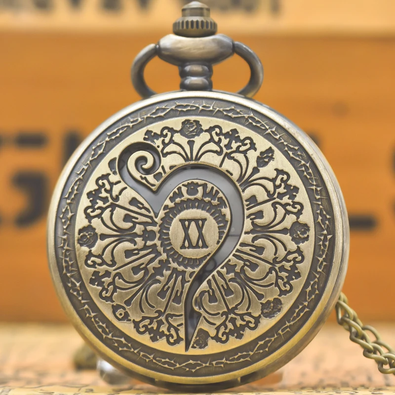 Retro Bronze Steampunk Pattern Decorated Flip-Top Male And Female Student Gift Quartz Necklace Commemorative Pocket Watch