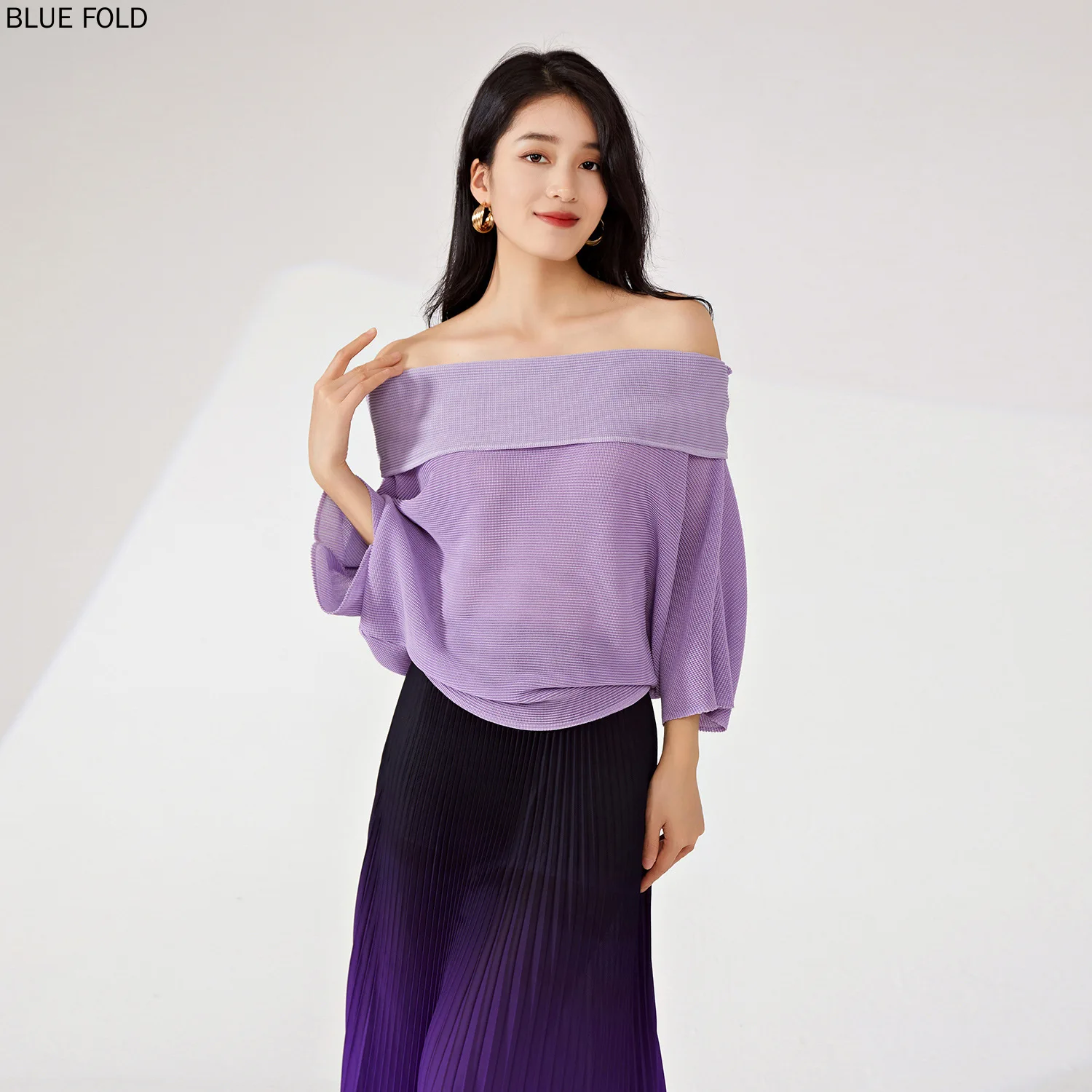 

Miyake Slash Neck Top for Women Bat-Sleeve Loose Large Size Fashionable, Elegant Pleated T-Shirt, PLEATS Clothes, High-end, New