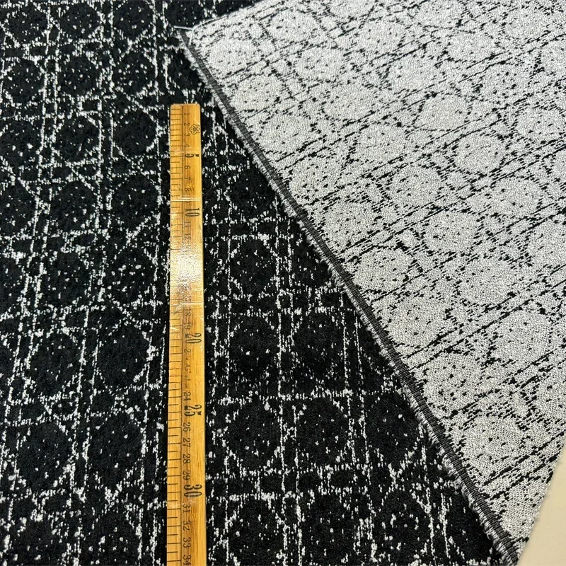 European and American Black and White Blended Three-dimensional Color Woven Jacquard Clothing Fabric  Brocade Suit Jacket Fabric