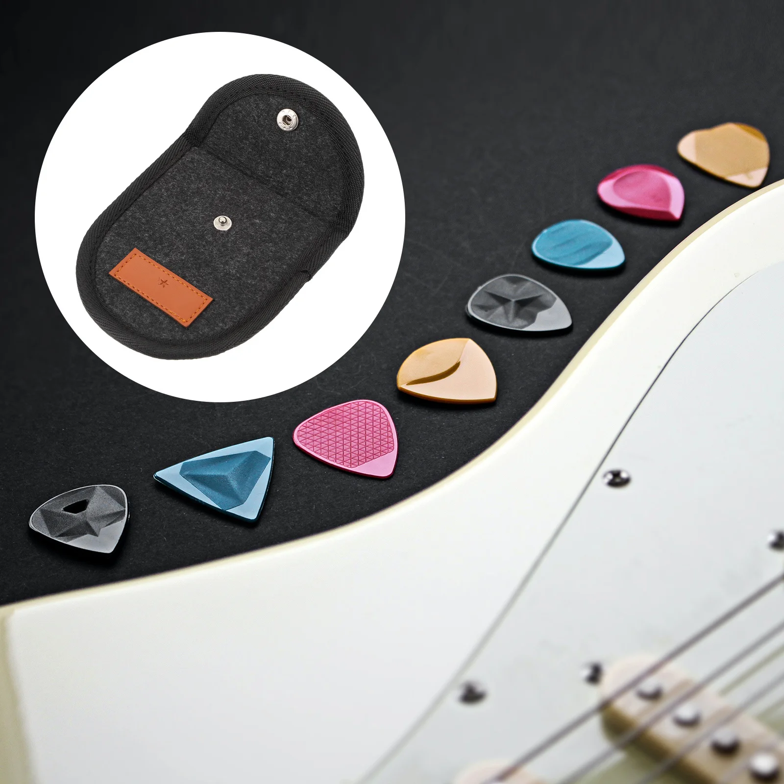 

1Pcs Guitar Picks Holder Soft Felt Hard Shell Portable Quick Access Storage Bag Practical Pick Organizer for Travel Party