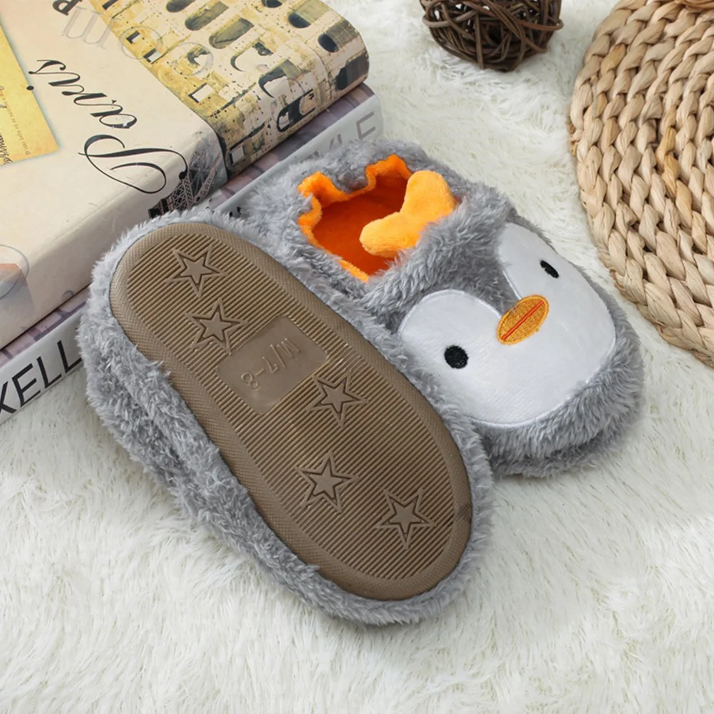 1 زوج الاطفال الدافئة نعال من القطن الكرتون البطريق الخريف الشتاء داخلي عدم الانزلاق المنزل النعال المريحة المنزل أحذية دافئة