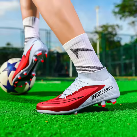 Men Football Boots New Adult Adult Professional Breathable Sports FG Fast Futsal Male Football Shoes Sneakers Turf Cleats Match