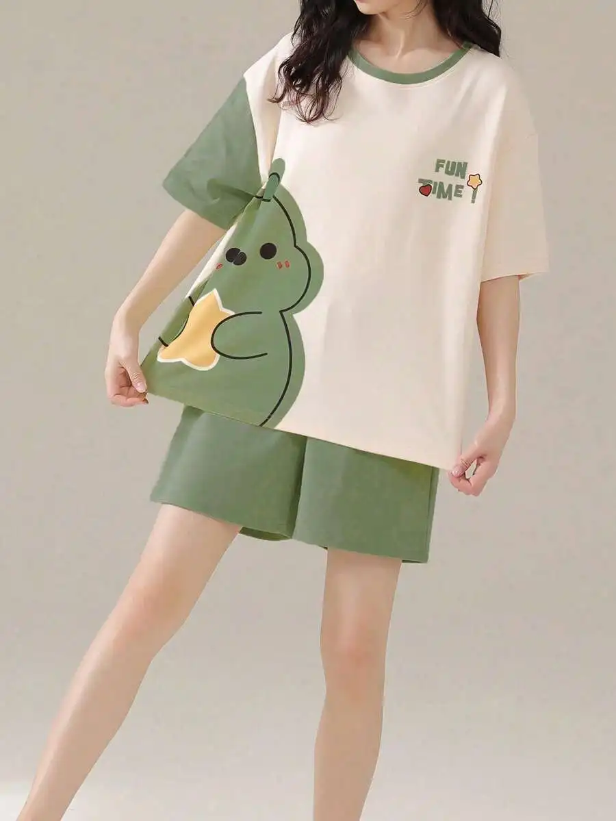 

Женский комплект для сна из 2 предметов: футболка с круглым вырезом и шорты свободного кроя с милым животным принтом