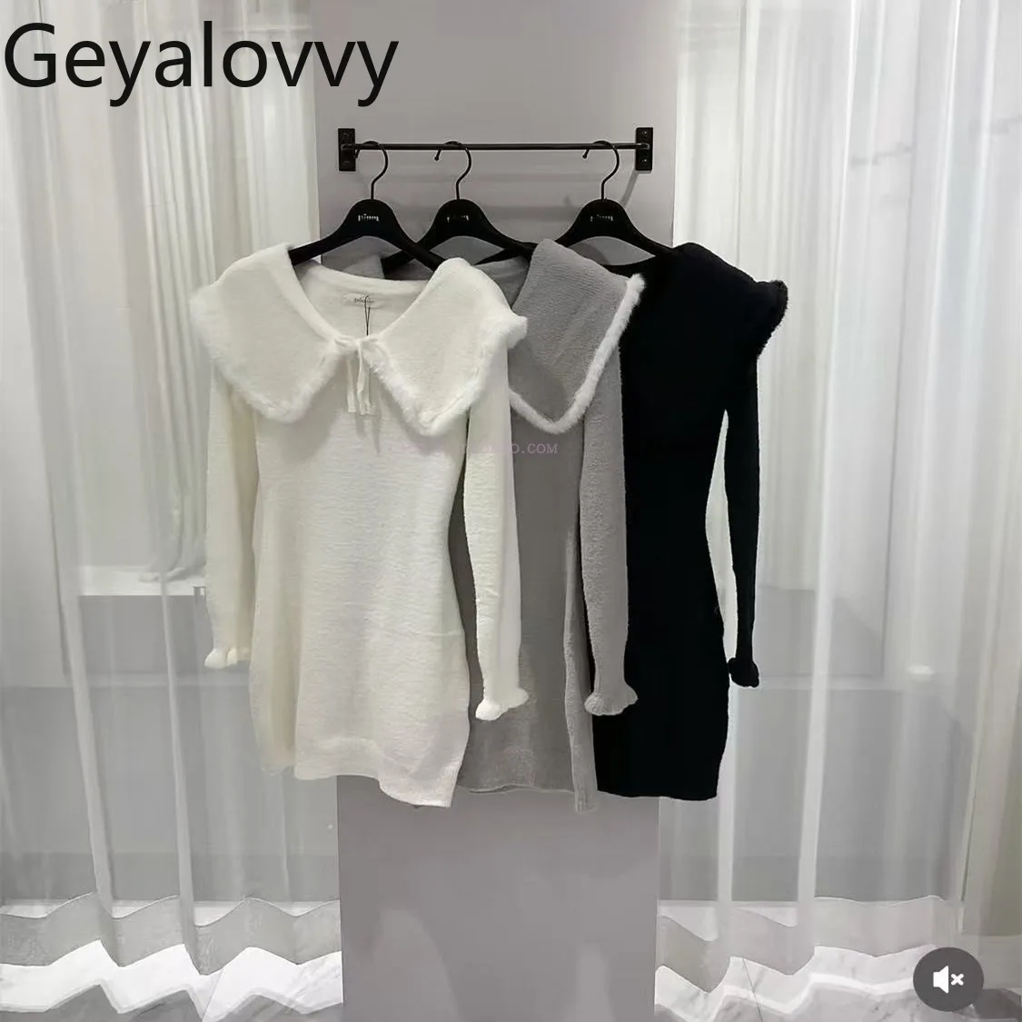 

Оригинальное облегающее короткое платье с потертыми краями в японском стиле и большими лацканами, милое темпераментное однотонное платье-свитер с длинными рукавами