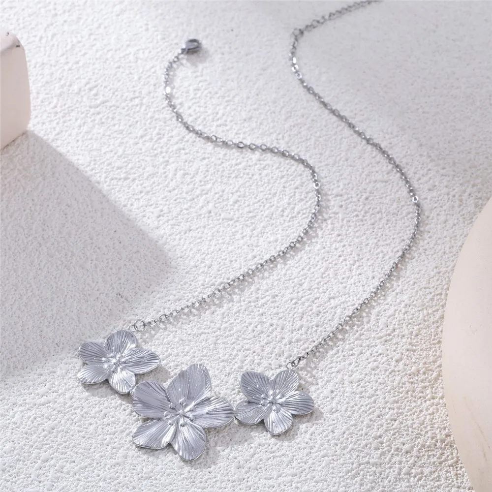 Women\'s Flower Pendant Necklace Bracelets Ring Jewelry Set Gold Plated Stainless Steel Necklaces Cuff Bracelet Rings For Women