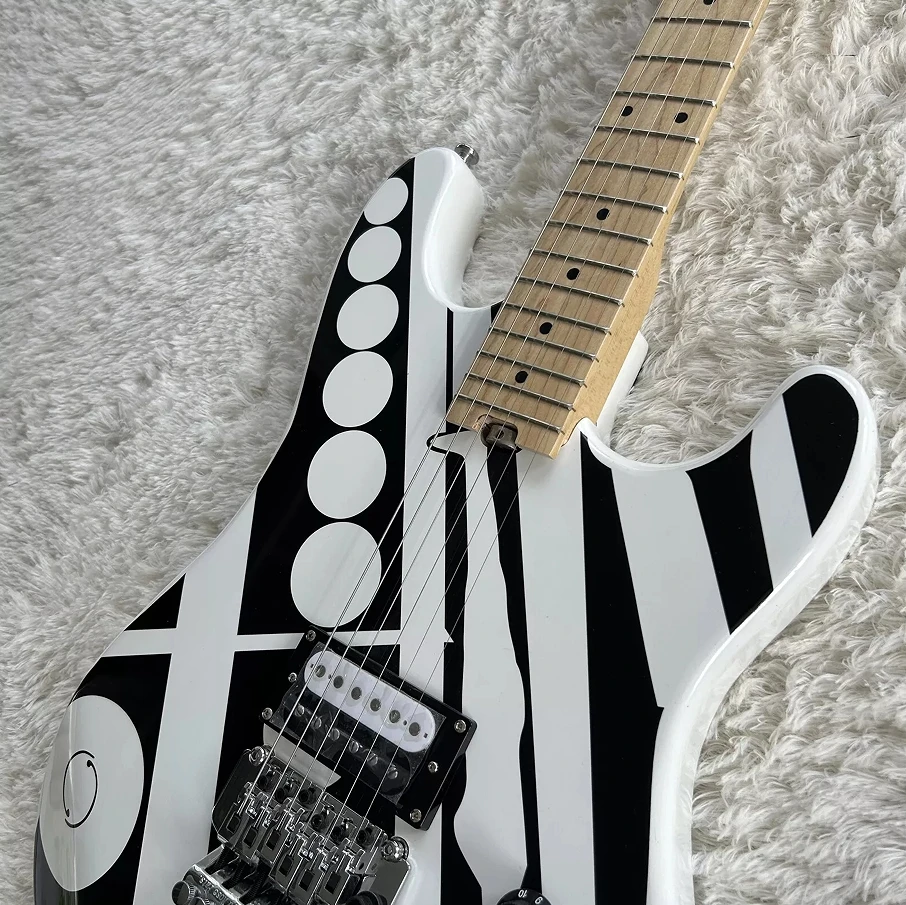 Personalizado ST Blanco y Negro Guitarra Eléctrica H Pastillas Floyd Rose Bridge Chrome Duro Envío Gratis