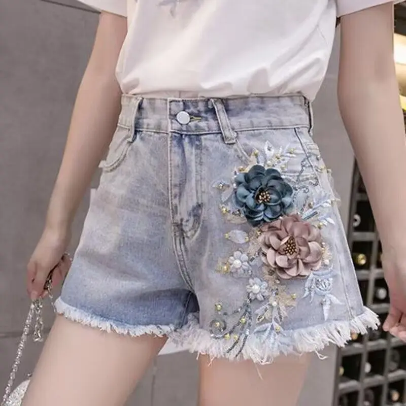 Neue Damen-Jeansshorts mit bestickten Blumen, sexy Damen-Jeansshorts, 2022, Sommer, hohe Taille, locker sitzende, weites Bein, süße hellblaue Shorts