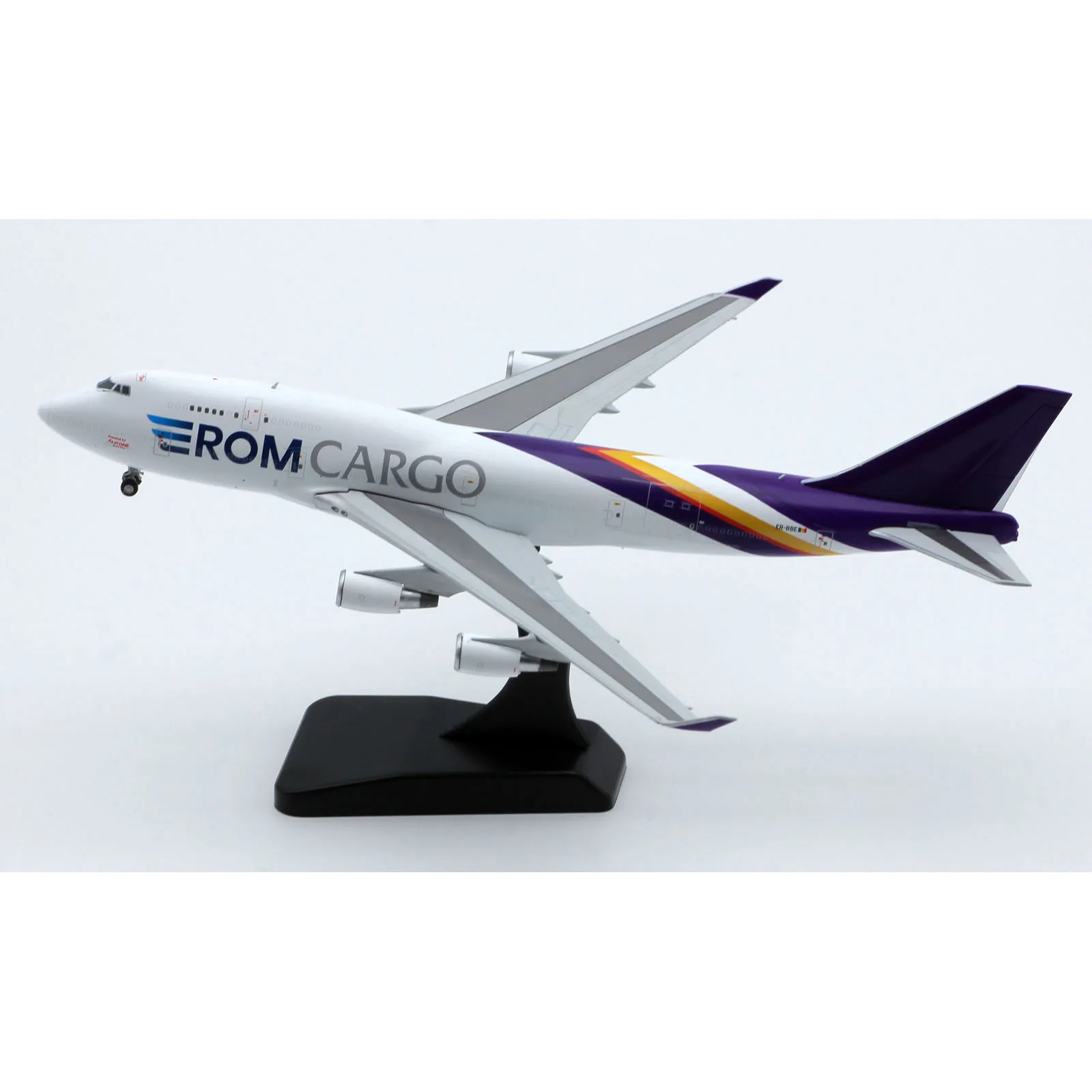 LH4261 Alloy kolekcjonerski samolot prezent JC Wings 1:400 Aerotranscargo Airlines Boeing B747-400(BCF) Diecast Model samolotu ER-BBE