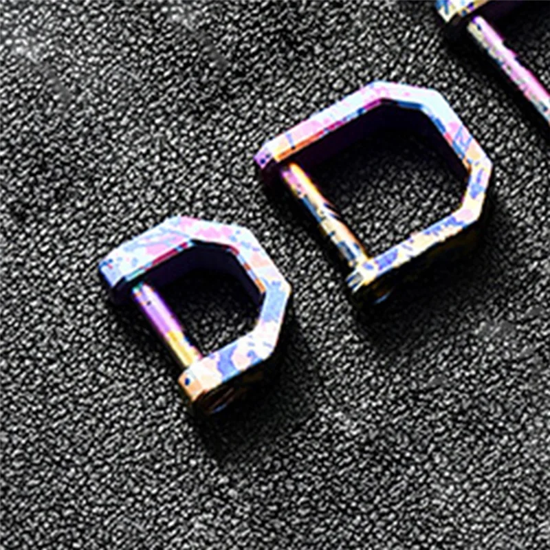 

RTSHE-Flat D-Type Shape Design Buckle Keychain Titanium Alloy Horseshoe Buckle Outdoor Buckle EDC Horseshoe Buckle