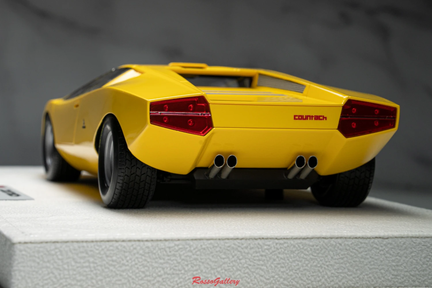 Make Up 1:18 Countach LP500 Bertone Geneva Motor Show 1971 Simulation Limited Edition Resin Metal Static Car Model Toy Gift