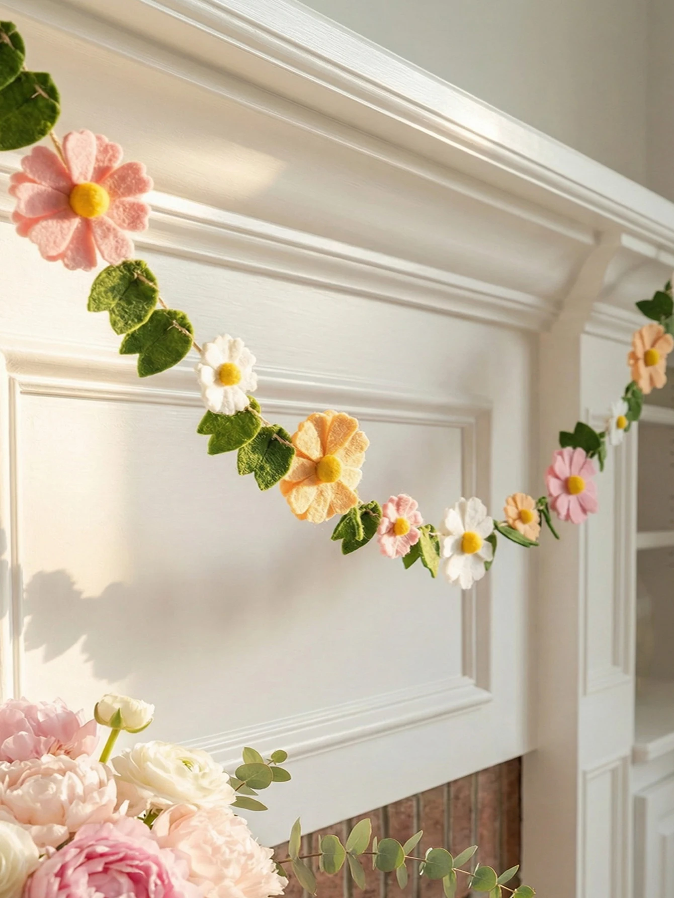 Spring Felt Daisy F…