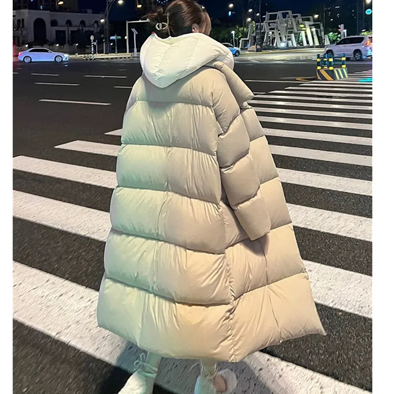 عالية الجودة الأبيض بطة أسفل سترة المرأة 2025 شتاء جديد وهمية قطعتين مجموعة طويلة مقنعين أسفل معطف الإناث الدافئة باركر معطف