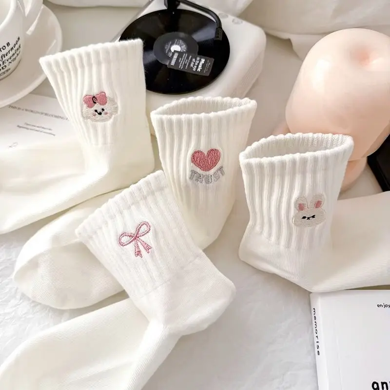 1/5 Paar Damen-Kurzsocken mit Schmetterlingsknoten-Muster, modisch, süß, Cartoon-Kaninchen-Druck, weich, bequem, für alle Jahreszeiten, lässige Socken – Detail 5