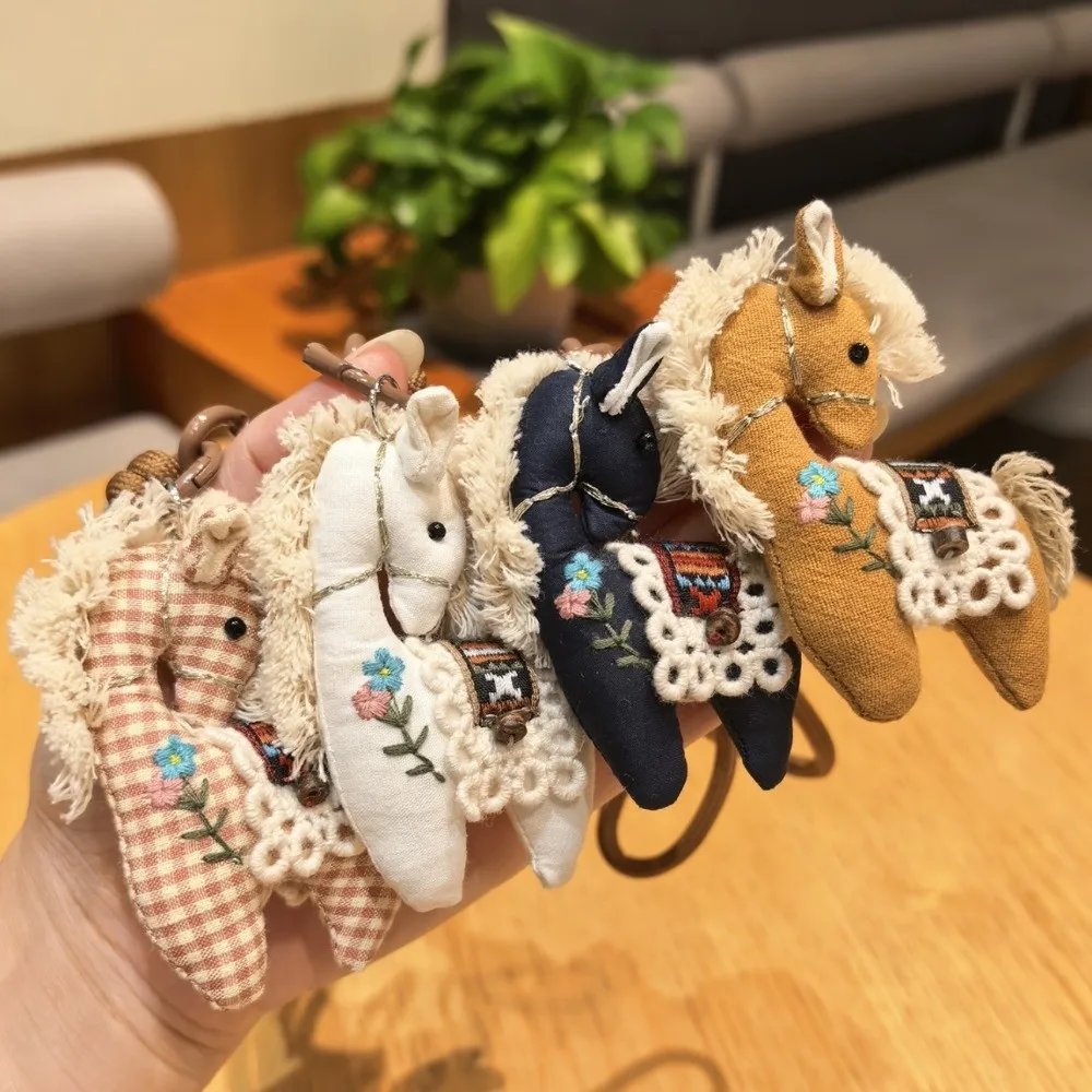 Stuffed Animal Horse Keychain Hanging Decor Cute Design Horse Year Key Ring Lucky Mascot Backpack Ornaments Pony Pendant