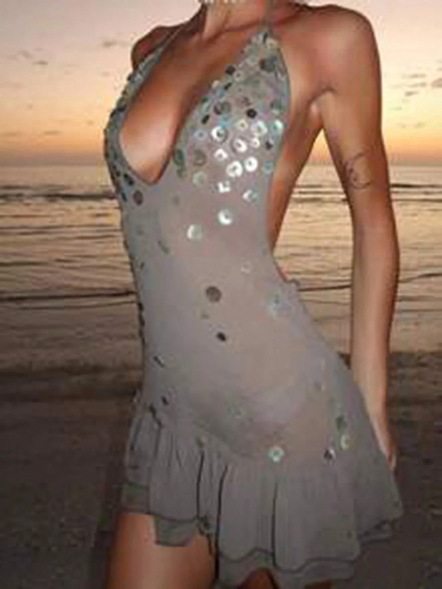 

Женское мини-платье с пайетками и воротником-халтер, прозрачное, с рюшами и оборками, для вечеринок и клубов