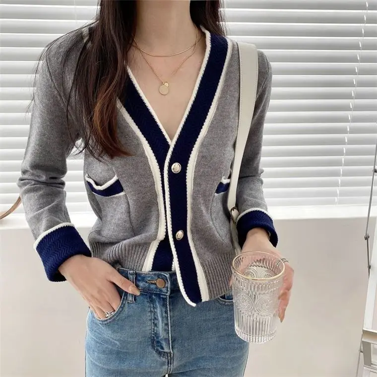 Maglione a maniche corte allentato monopetto con scollo a v 2022 nuovo Cardigan lavorato a maglia primaverile e autunnale da donna