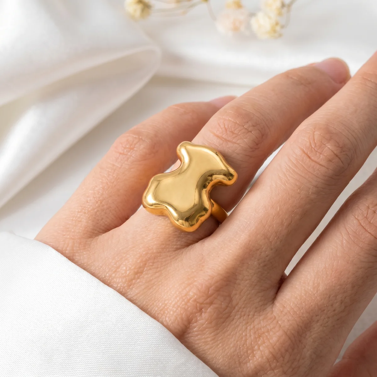 Modern Abstract Irregular Wavy Open Cuff Ring Polished Gold Color Organic Fluid Shape Ring For Women Daily Office Wear