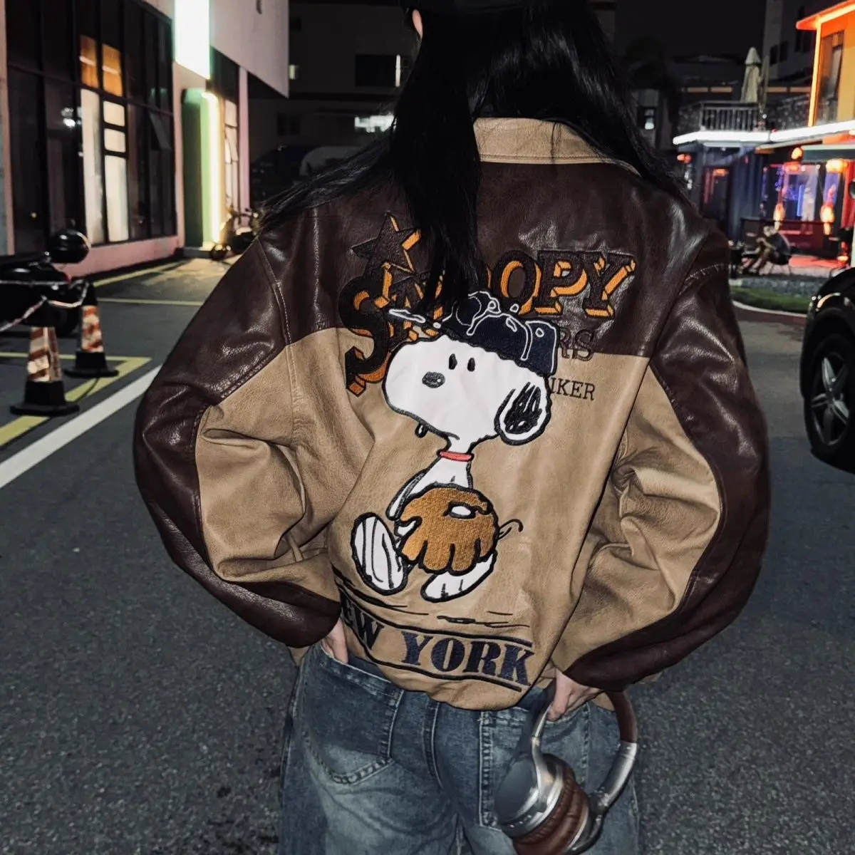 Unisex Cute Snoopy Embroidered Brown Pu Leather Jacket Vintage Color Block Bomber Coat Quilted Lined Casual Streetwear Outerwear