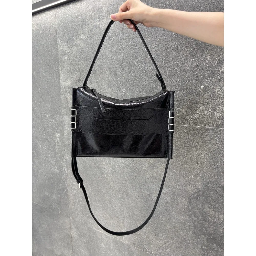 

High-end Niche Designer Leather Tote Bag Large Capacity Underarm Bag First Layer Cowhide Pillow Bag Oblique Span Women