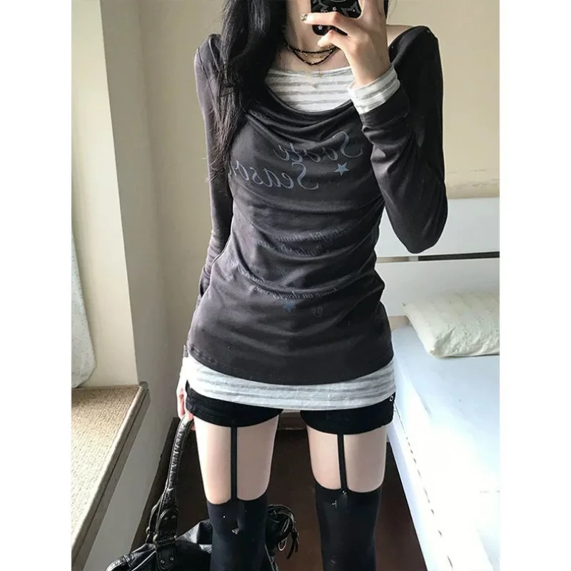 

Dark Letter Printed Striped Patchwork T-shirts Women Harajuku Y2k Aesthetic Slim Fit Waist Tops Vintage Versatile Tees