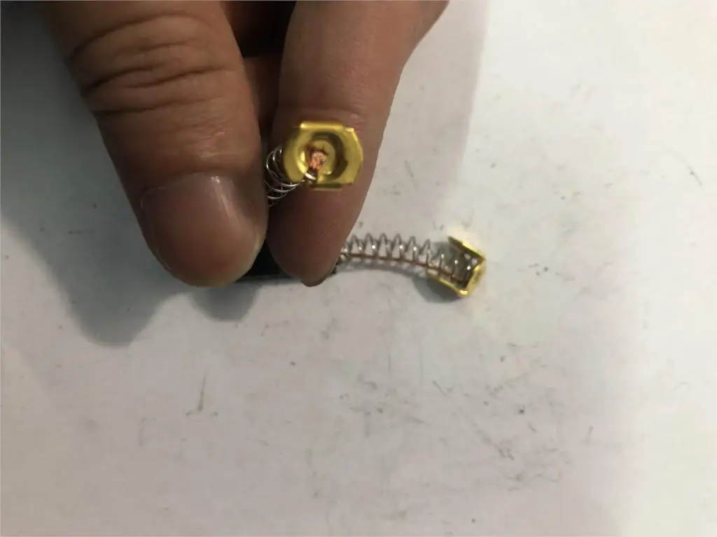 2PCS 5x7x18mm 0.19"x0.27"x0.7" Motor Electric Hammer Replacement Power Tool Carbon Brush LF1