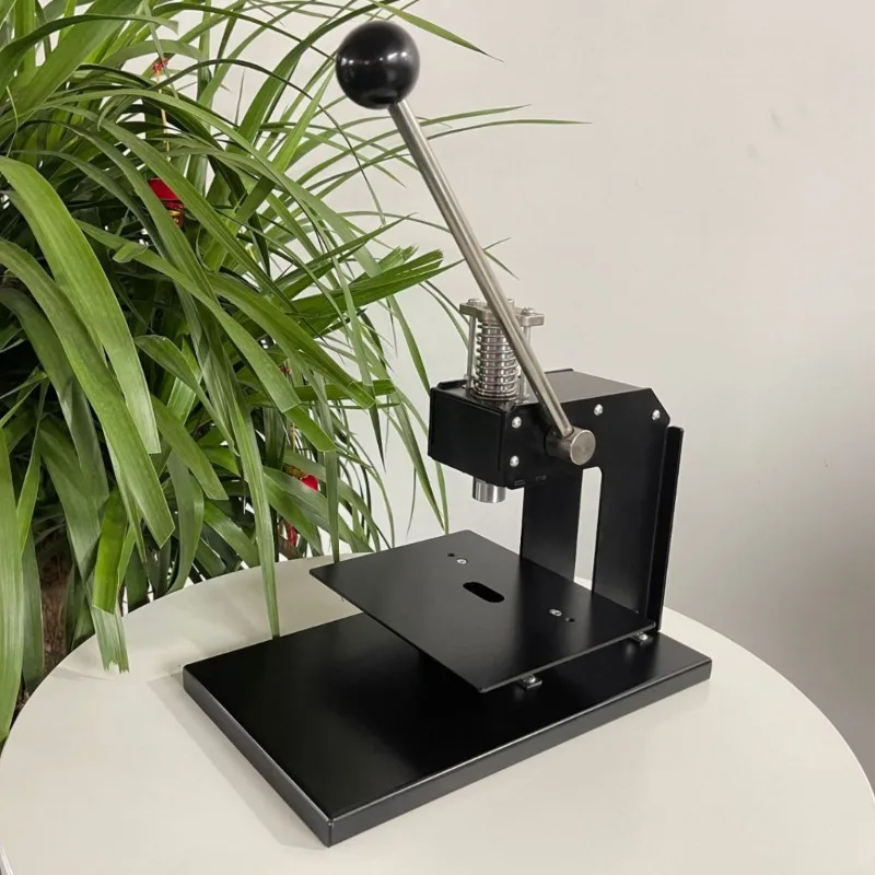Airplane hole punching machine, supermarket card suction card and double bubble shell and card butterfly hole