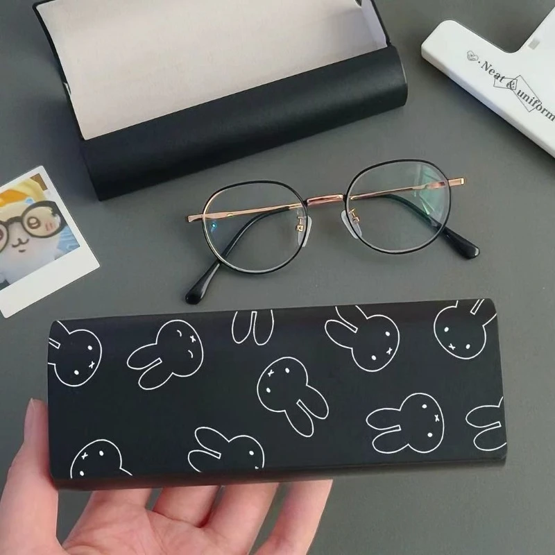 New Miffy Rabbit Cute Creative Cartoon Pattern Men's and Women's Fashionable Personalized Portable Magnetic Glasses Case Gift view 4