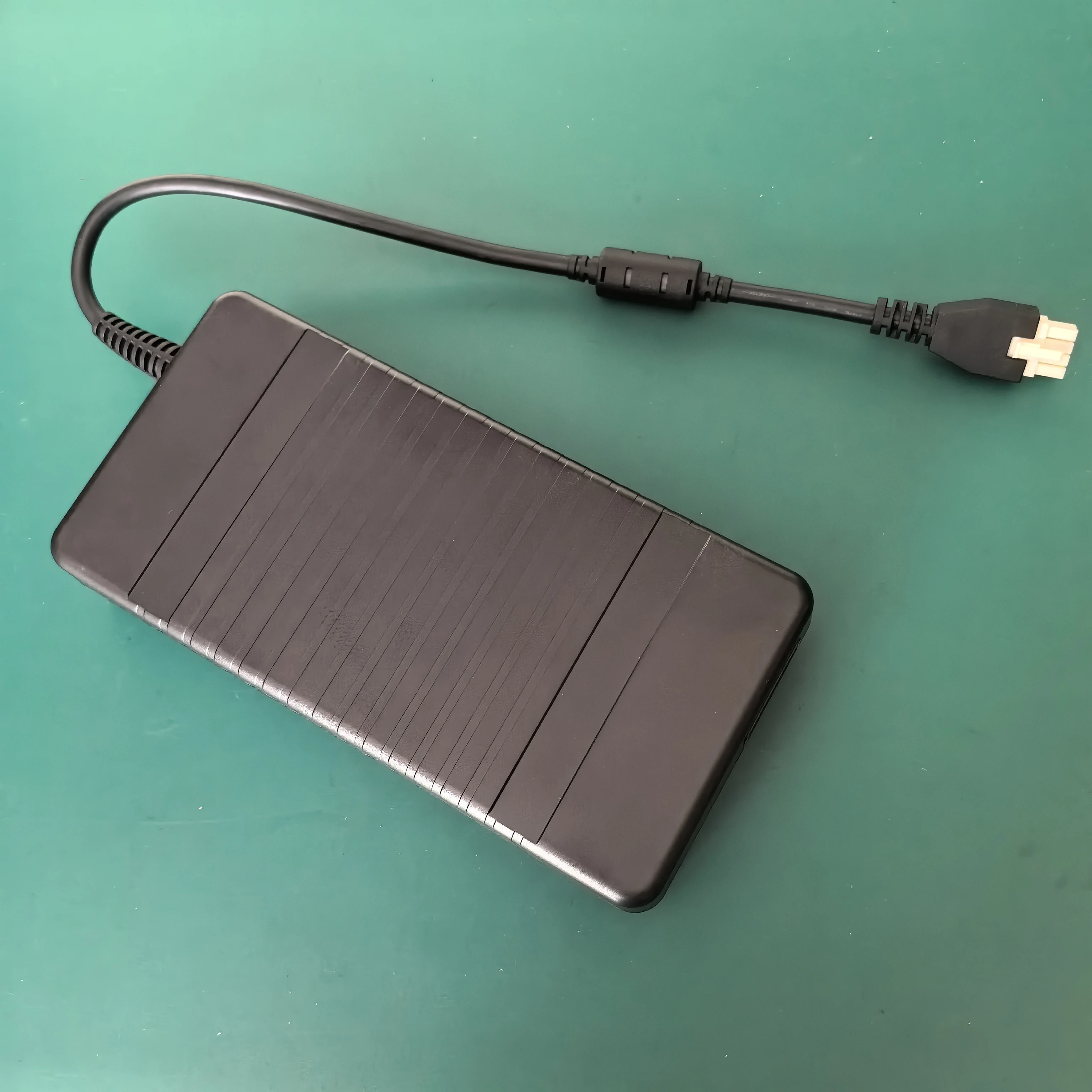 

For Dell NETWORKING switch 320W power adapter D7RWD