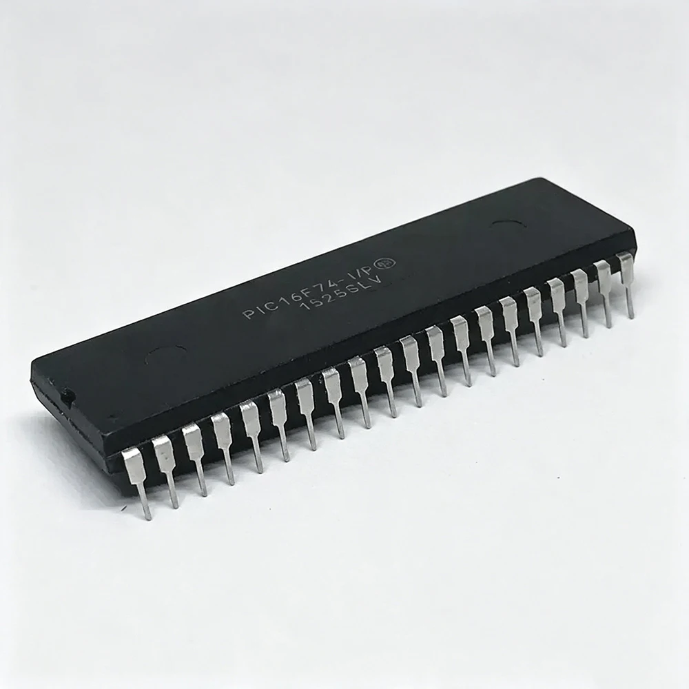 1pcs/lot PIC16F74-I/P PIC16F74 16F74 DIP-40 In Stock