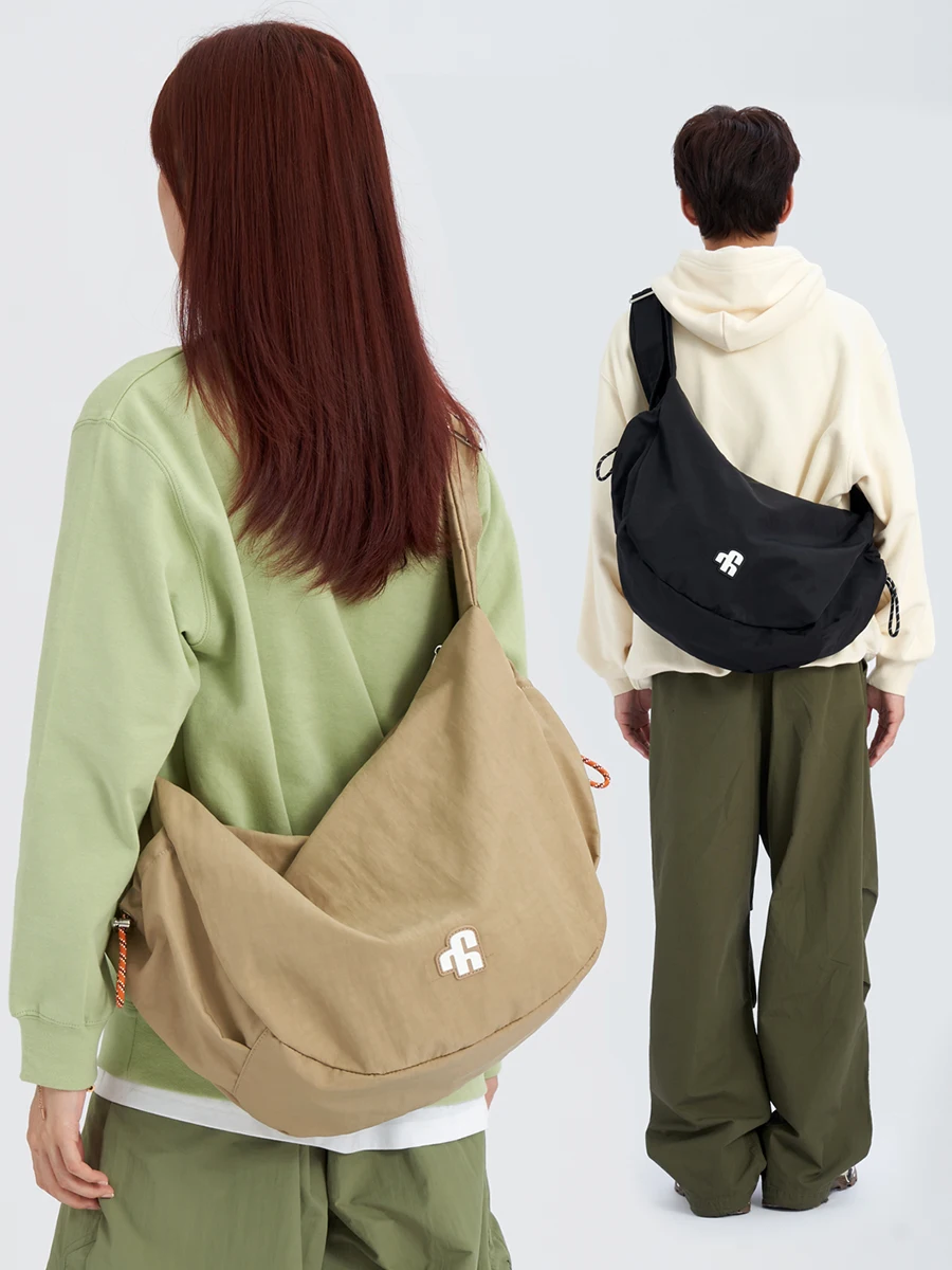 

VAOPER Original Sport Travel Crossbody Bag Unisex Casual Simple Style Polyester Zipper Closure Soft Handle Doughnut Shape