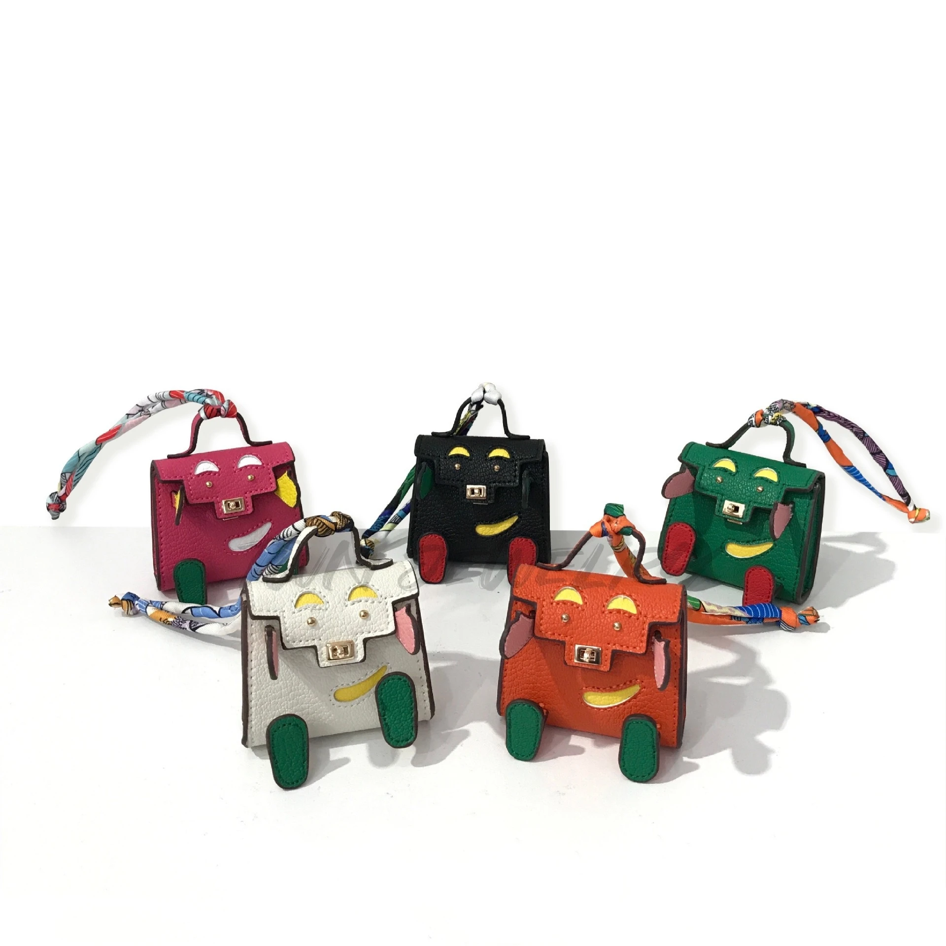 New Fashion Mini Cute Doll Bag Pendant Doll Car Keychain Earphone Pendant Small Bag