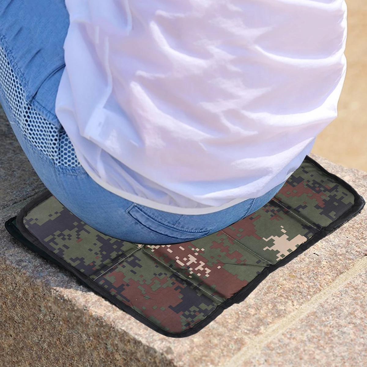 

2pcs Foldable Waterproof Beach Outdoor Cushion Portable Picnic Mat For Lawn Camping Lightweight Durable Garden Mat Large Size