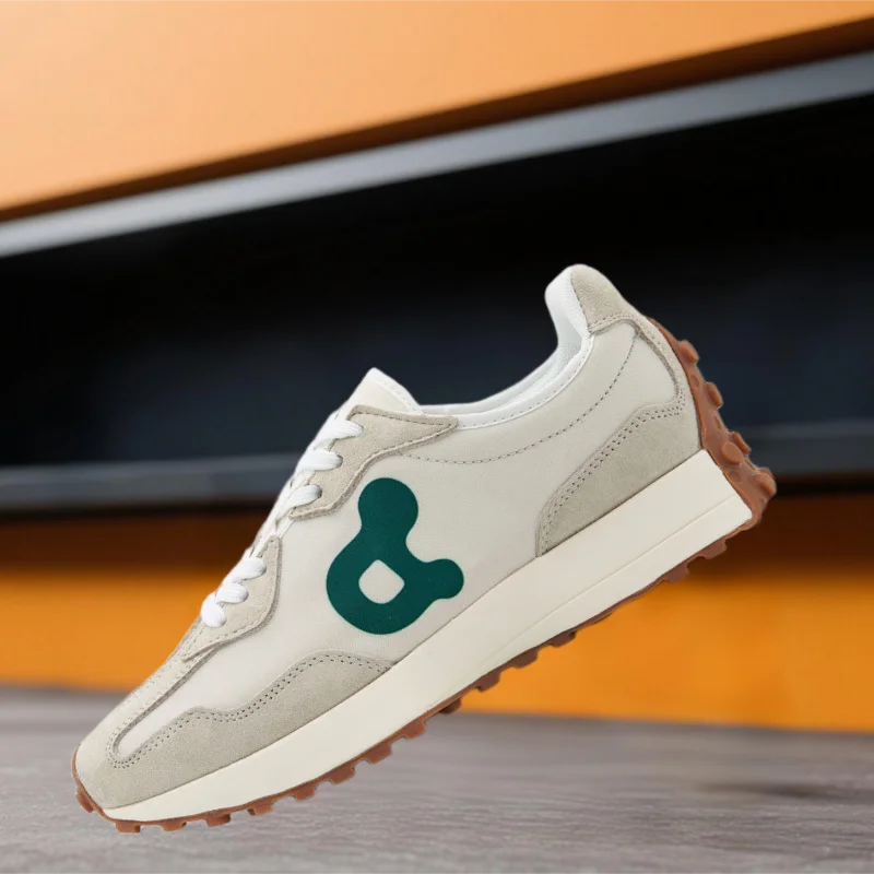 

Мужской и женский стиль 2025 Новые дизайнерские мужские теннисные туфли — универсальная модель высоты для мужчин и женщин. Женская спортивная обувь.