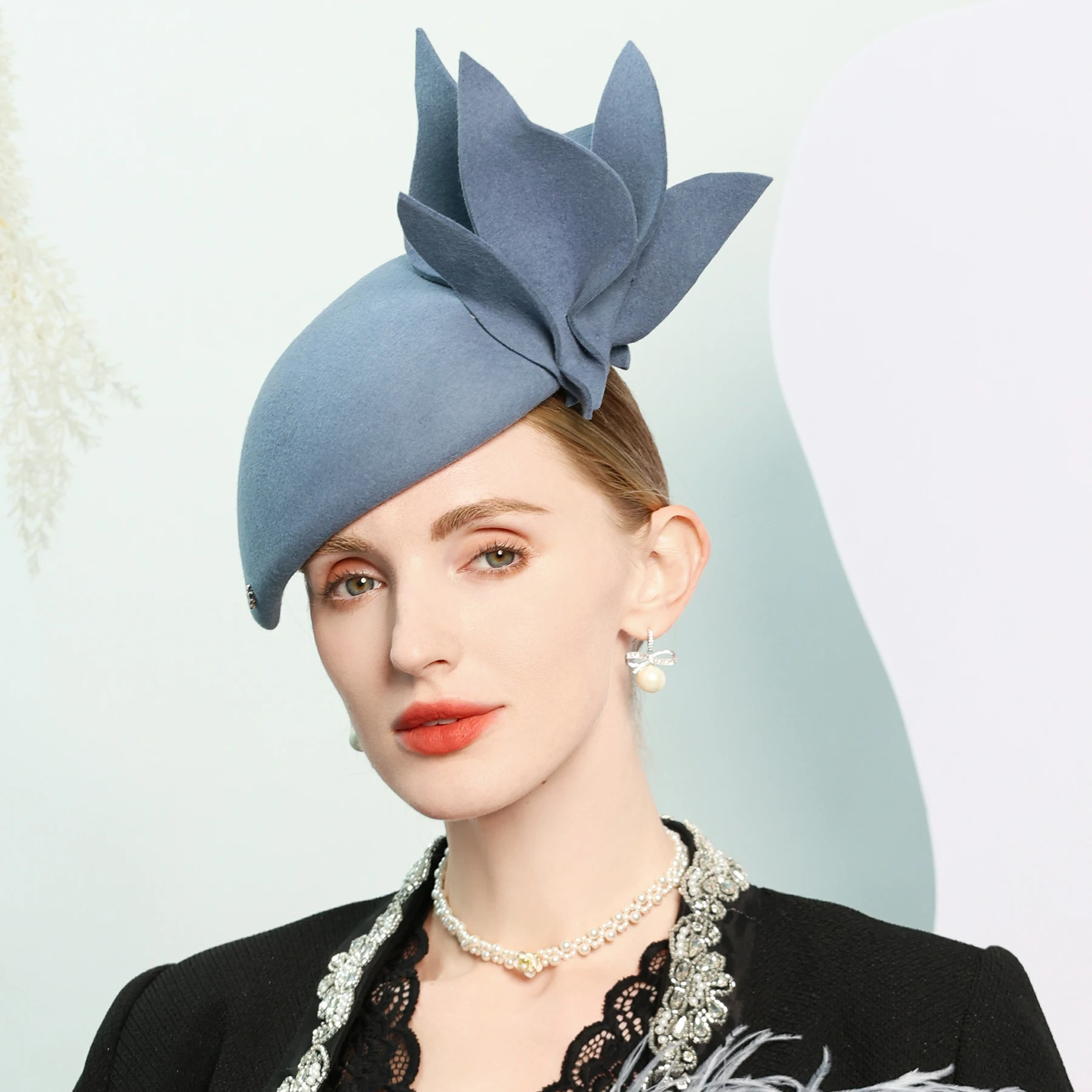 FS 2024 Winter Blue Wool Berets Elegant Church Hats For Women Formal Felt Fedoras Luxury Tea Party Fascinator Hat With Flower