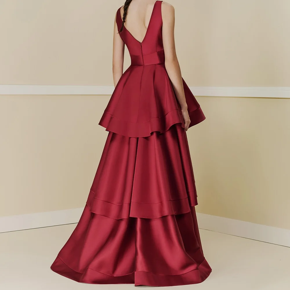 A-Line V-Neck Spaghetti Straps Satin Burgundy Graceful and Fashion Evening Dresses Pleats TieredZipper Back Saudi Arabia 2024