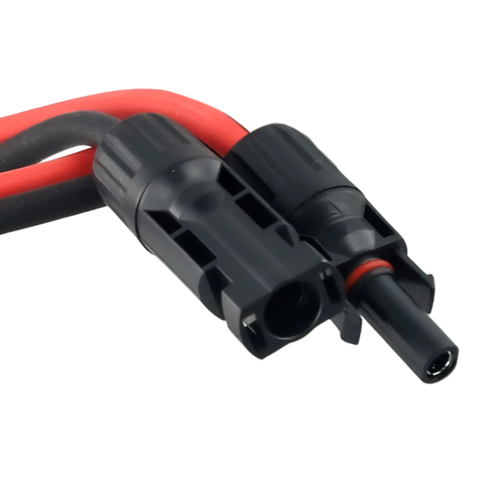 Plug And Play Cable Plug To Solar Panel Cable Y Adaptor Y Connector High Current Capacity PVC 50 AMP 600 Volt Secure Connection