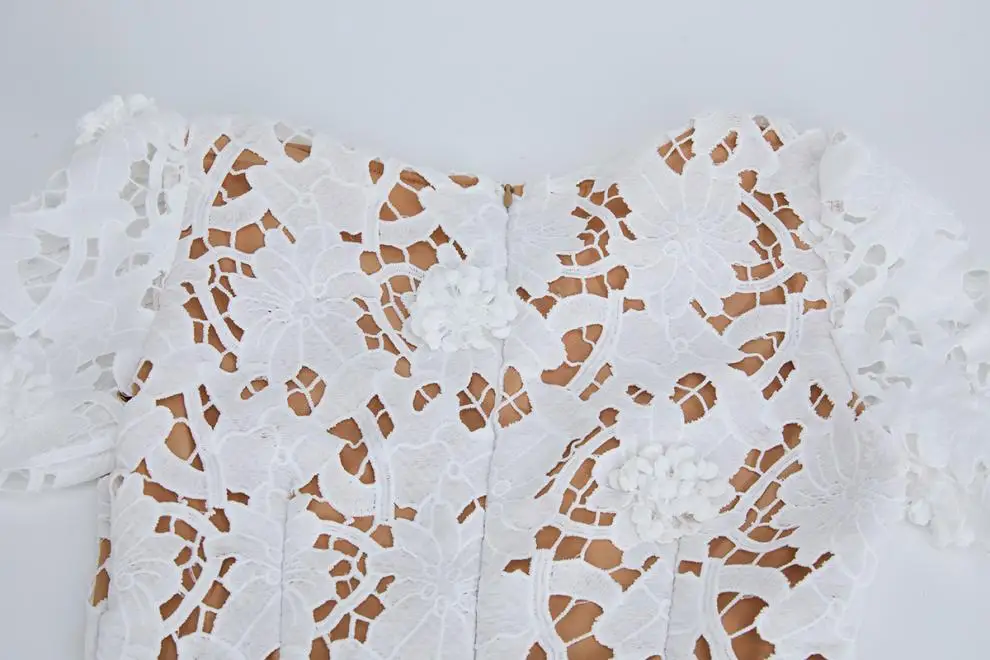 ملابس نسائية أنيقة بأكمام قصيرة صيفية مثيرة مزهّرة من الكروشيه فستان من الدانتيل فساتين متوسطة الطول للحفلات المسائية