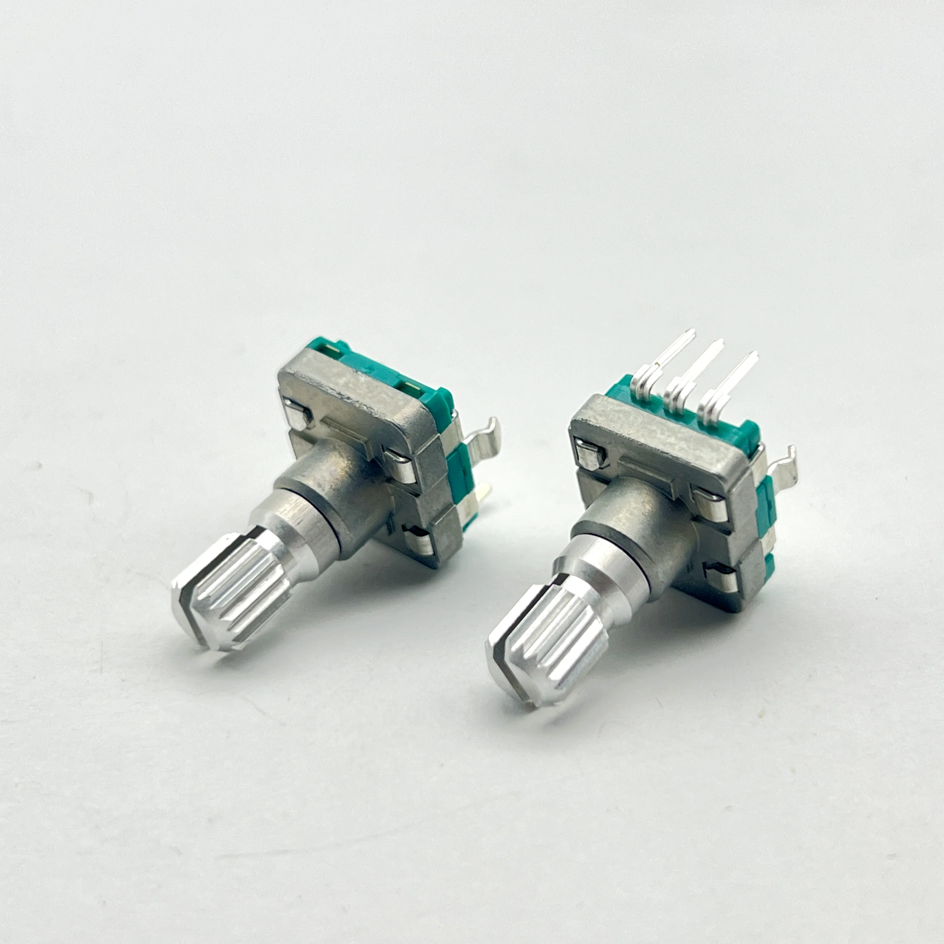 2 pcs Original Japan ALPS EC11B15203AV 30 positions 15 pulses encoder without switch, shaft length 15
