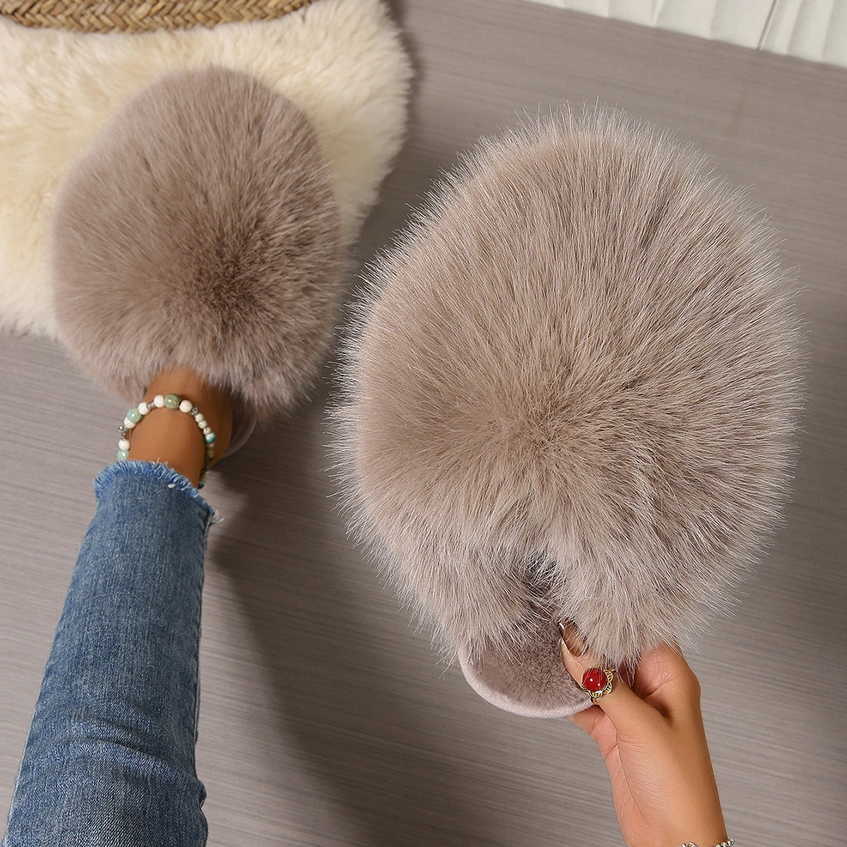 Women Indoor Slippers  Autumn Winter Faux Fur Home Shoes Women Soft Sole Fashion Warm Fluffy Slippers Solid Baotou Slides Women view 4