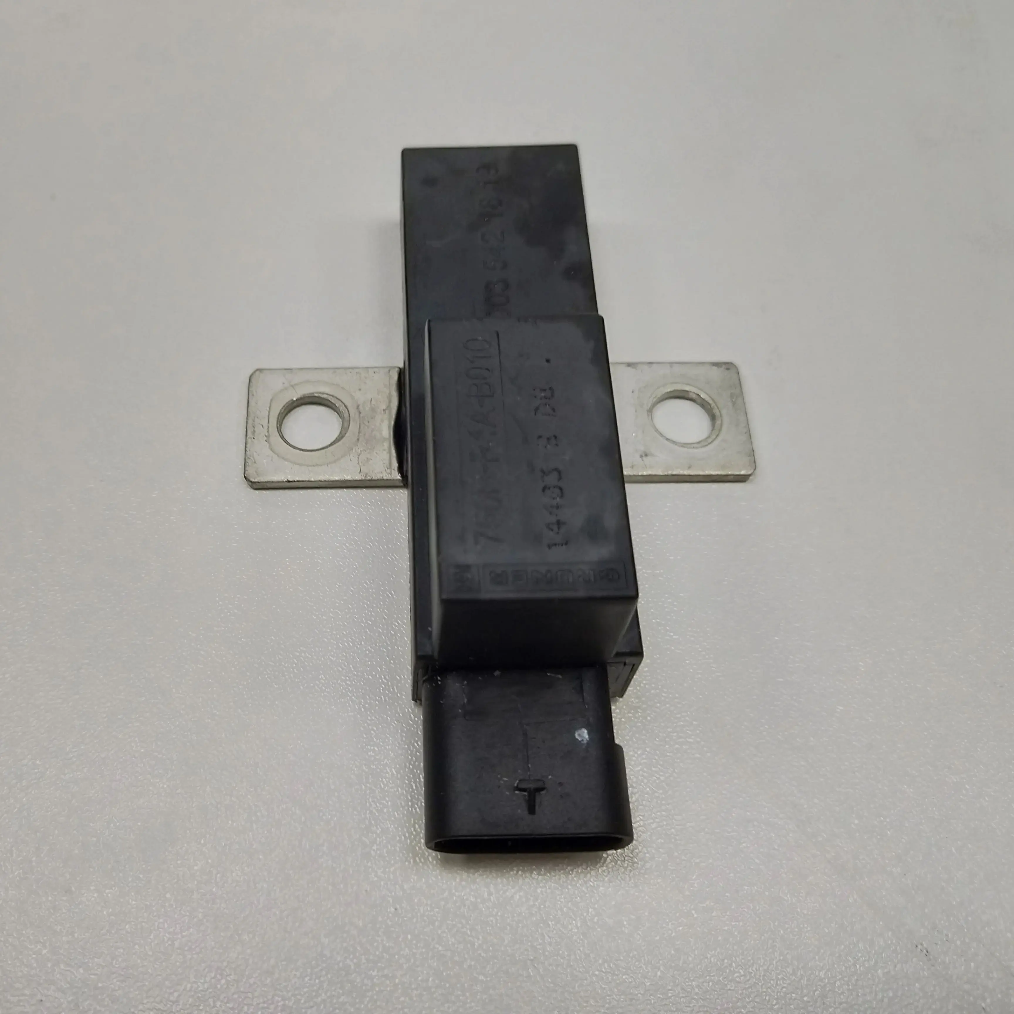 Car Automotive Relays 003 542 18 19 Long Life Using for Mercedes-Benz C 200/260L Smart 0035421819 205