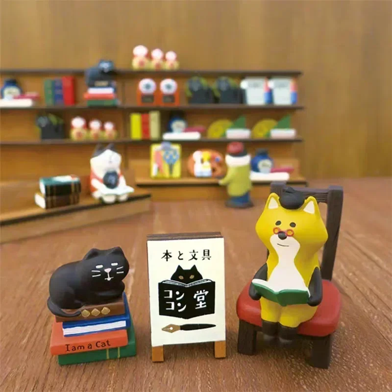 Japanese Zakka Bookstore Series Cat Bookshelf Miniature Resin Craft Toys, Collectible Home Decoration Accessories, DIY Ornaments