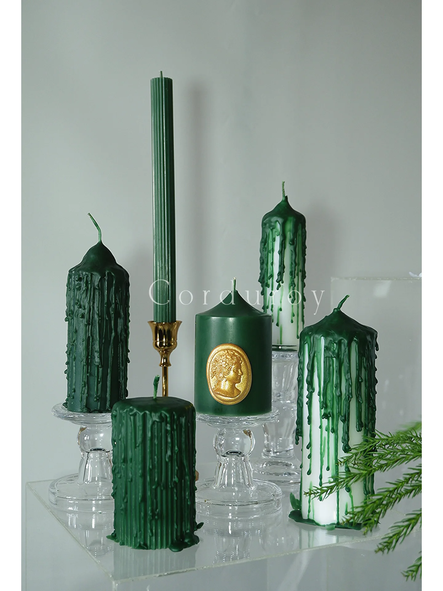 Retro Dark Green Scented Candle, Handcrafted Green Tear Wax Art Piece, Unique Birthday Gift High-end Restaurant Table Decoration