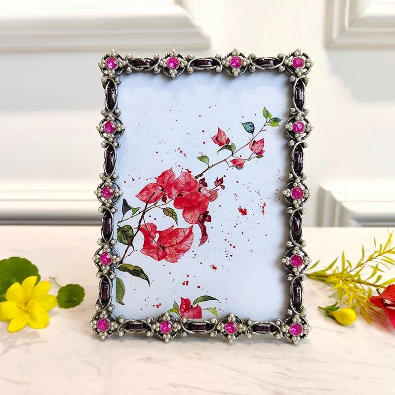 

5-дюймовая фоторамка в американском стиле ретро, эмалированная красная фоторамка, инкрустированная бриллиантами, 5-дюймовый стол с бесплатной печатью фотографий